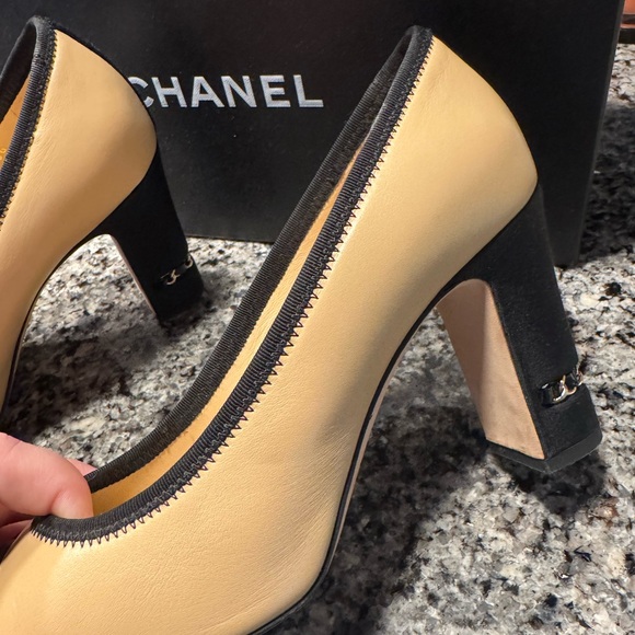 CHANEL Women's Two-Tone Heels in Tan and Black - Picture 4 of 14